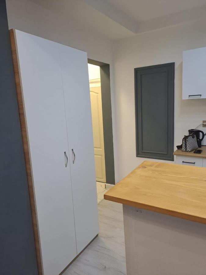 Apartament Deluxe Studio Oldtown Bukareszt Zewnętrze zdjęcie